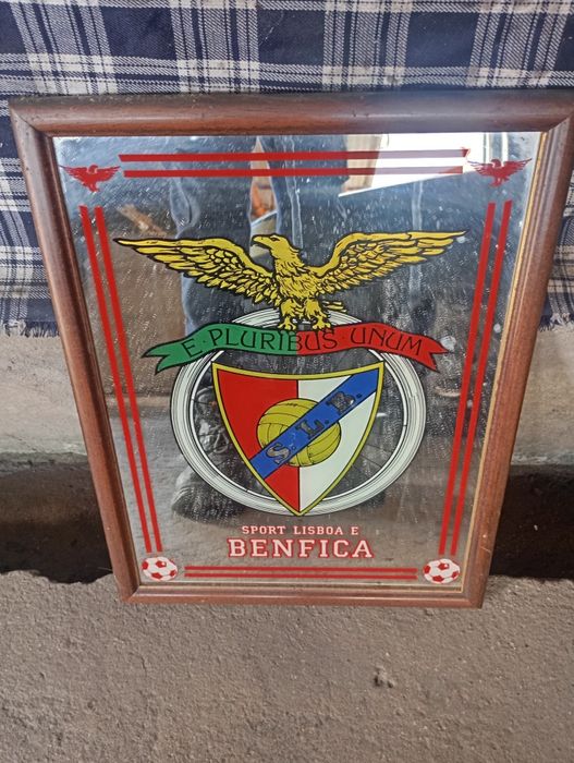Vendo Qardo do Benfica muito bom estado