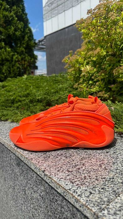 Adidas Harden Vol.9 "Orange" [EUR 44, 44.5]