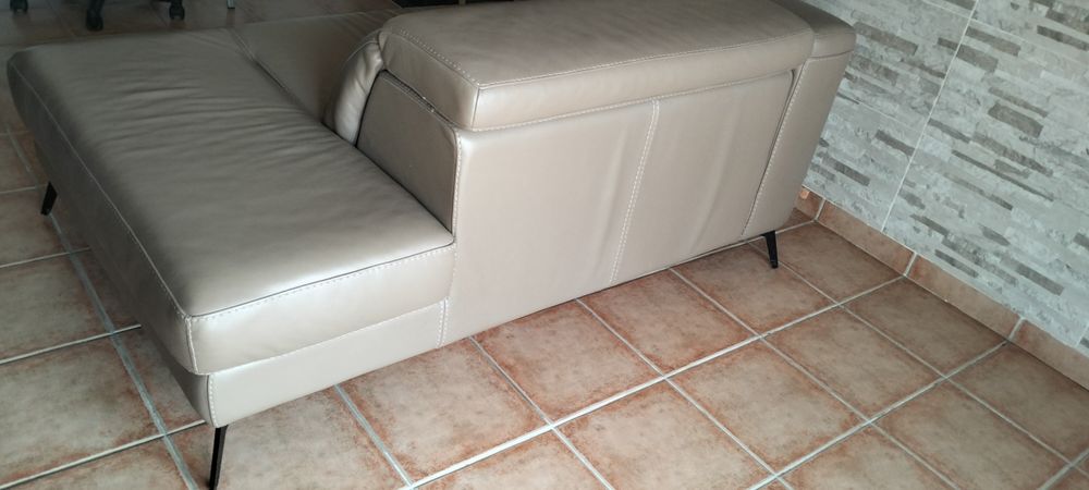 Sofá em pele natural