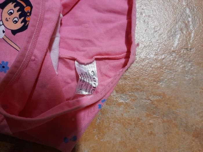 Roupa criança variada