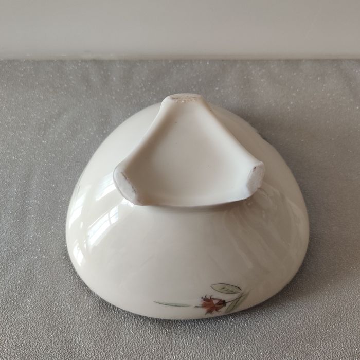 Bombonierka puzderko porcelana PRL