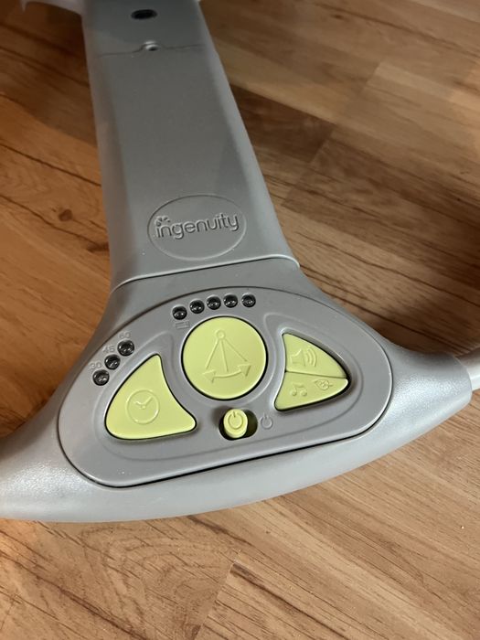 Przenośna huśtawka bujaczek Ingenuity