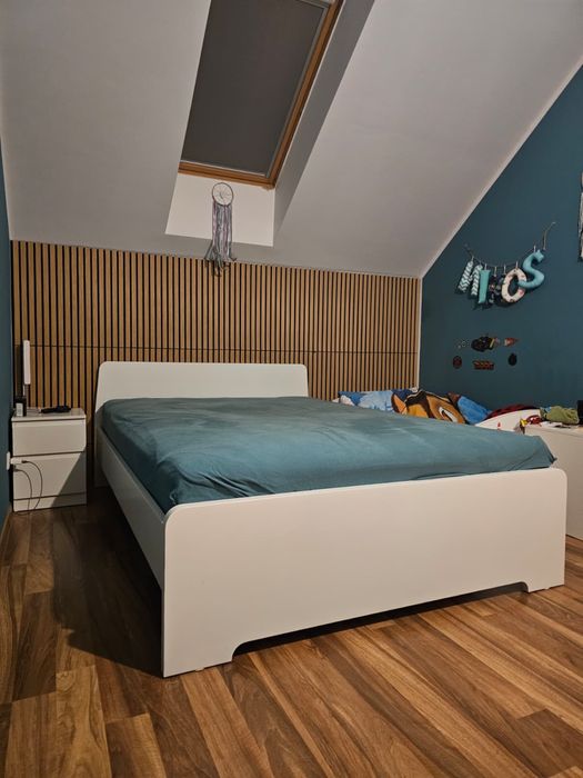 Łóżko z nateracem i 2 szafki Malm