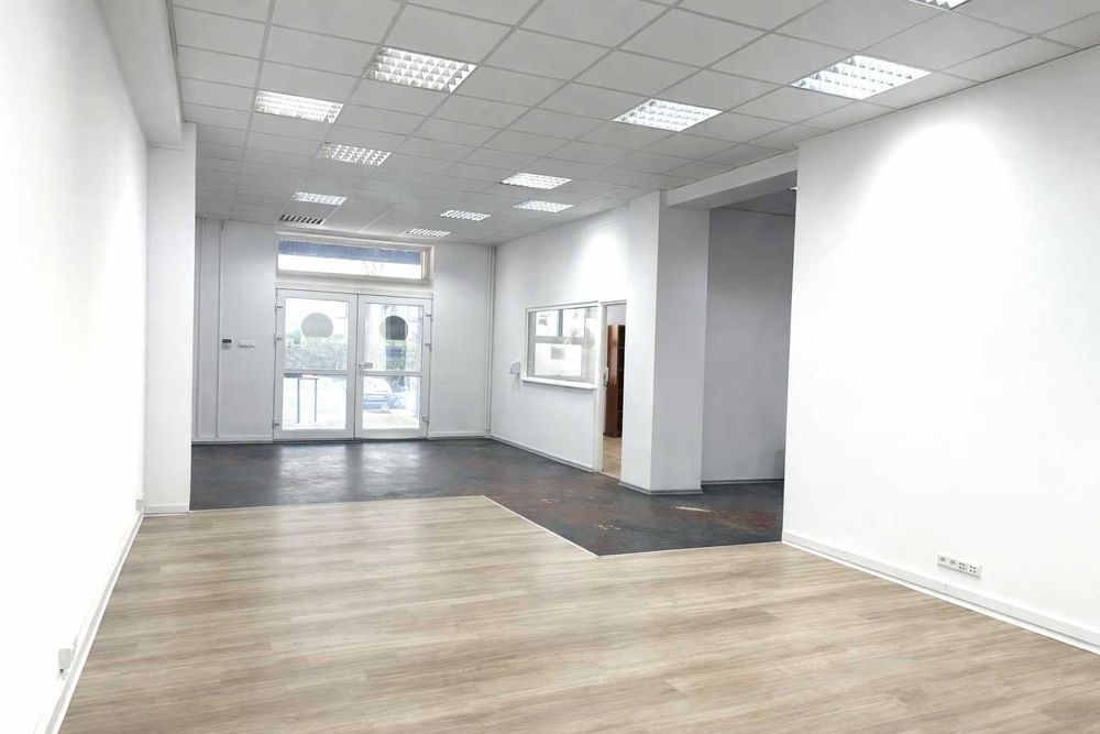 Lokal na magazyn, produkcję handel, usługi - Parter