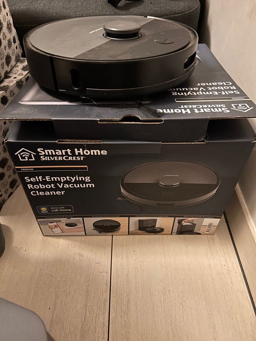 Odkurzacz Robot sprzątający ze stacją, silver crest. Nowy. Super cena!