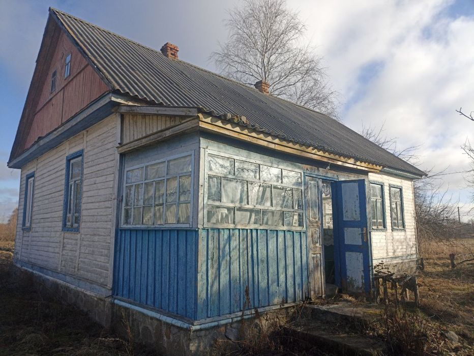 Продається дерев'яний -затишний будиночок