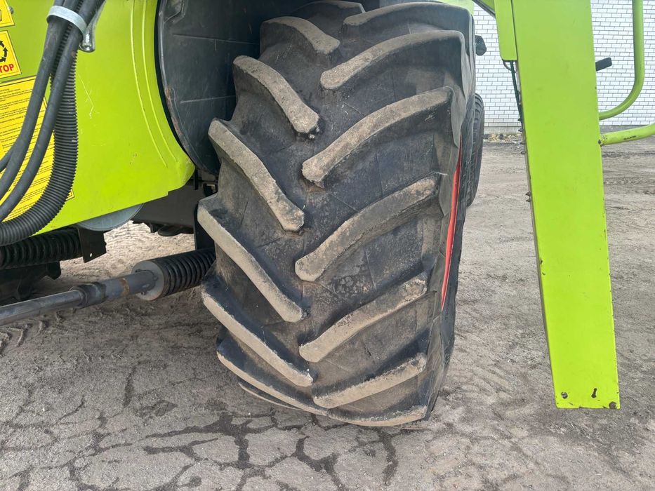 Claas Lexion 570 комбайн зернозбиральний