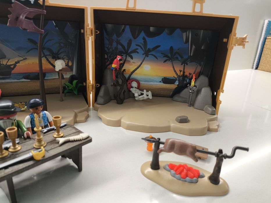 Cofre dos Piratas Maleta Playmobil