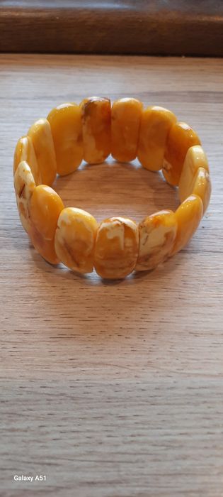 Bransoleta z naturalnego bursztynu