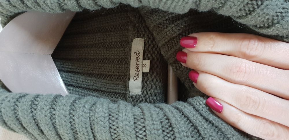 Sweter Reserved S