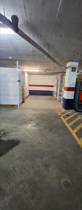 Lugar Garagem/Arrumos em Box 13m² Oeiras
