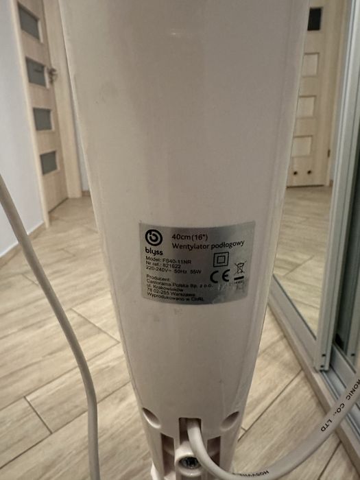 Wentylator stojacy z regulacja wysokości.