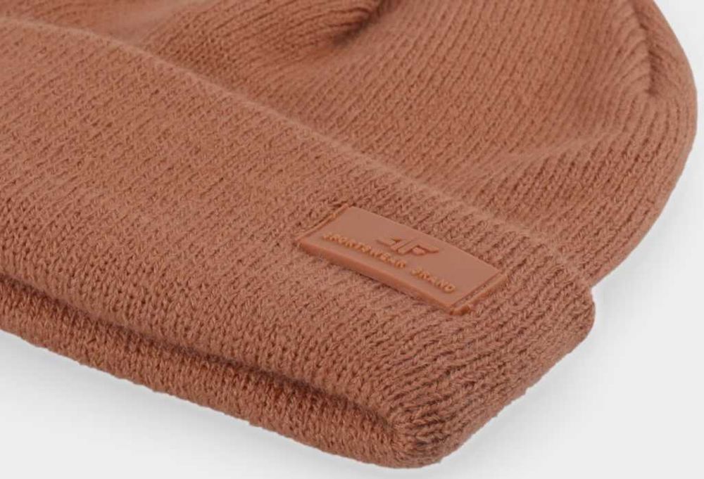 Czapka zimowa 4f brązowa beanie dokerka prezent
