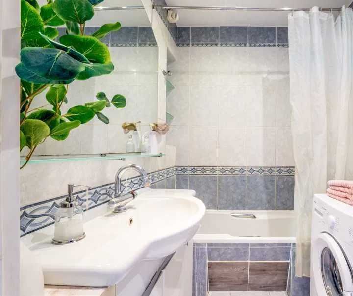 1300 грн. в місяць проживання Здам місце в кімнаті Київ метро Теремки