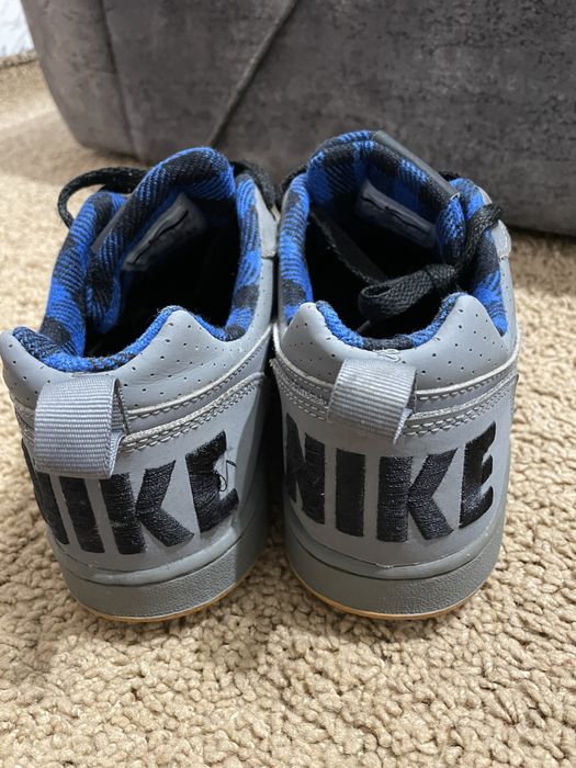 Кросівки nike сірі