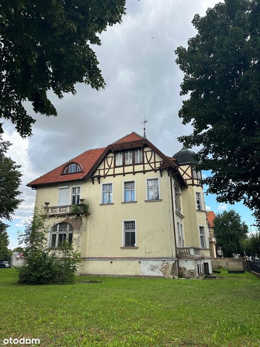 Najlepsza lokalizacja w Ząbkowicach! Działka z budynkiem w centrum.