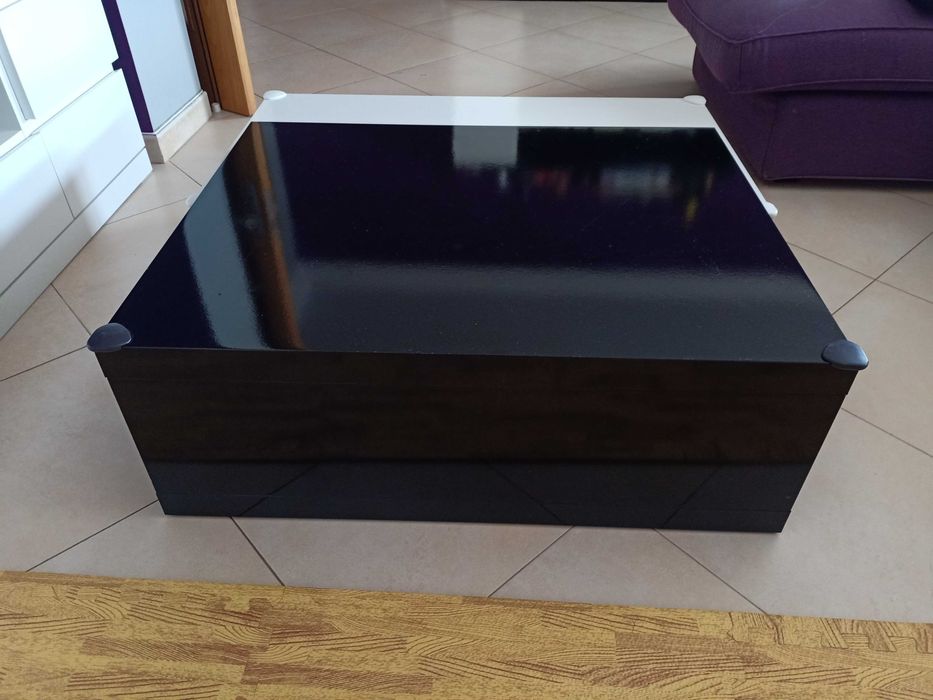 Mesa de centro (sala) - cor preto/branco lacado