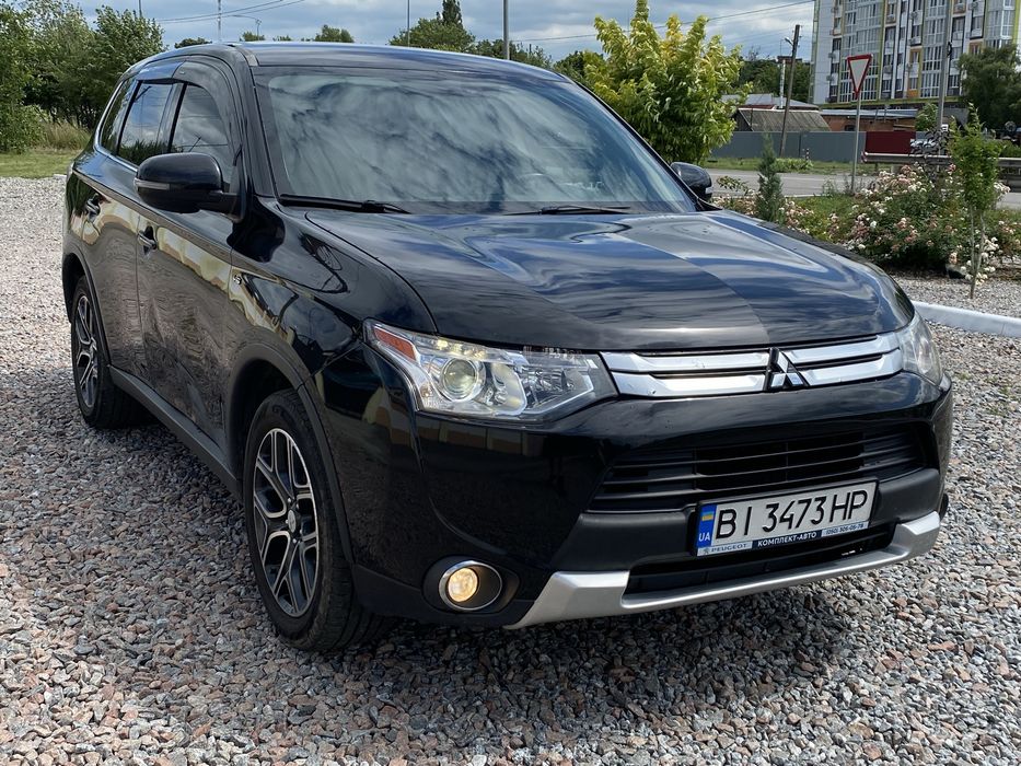 Mitsubishi  Outlander 7ми місна 3літра