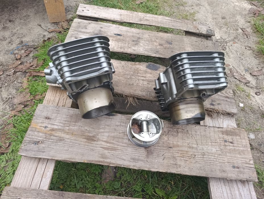 Cylindry Suzuki VS 800 cylinder silnika tuleja pierścionki K4