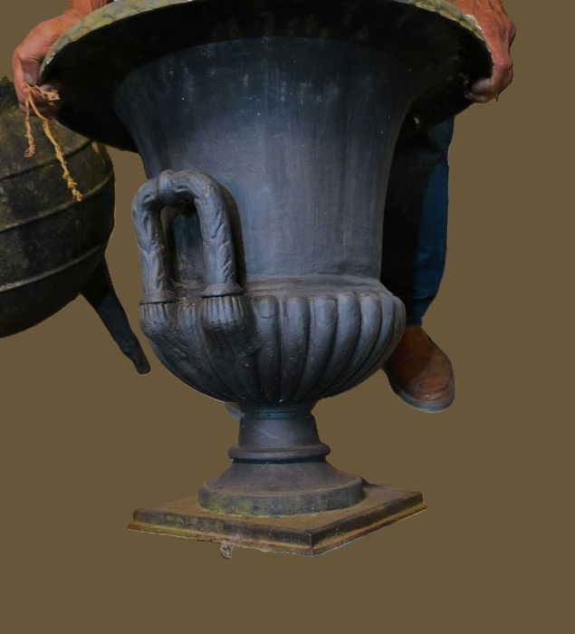 Vaso de jardim, neoclássico, vintage, ferro fundido.