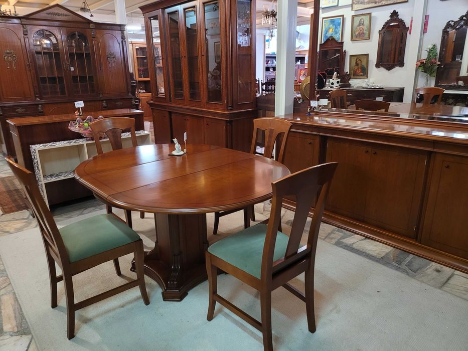 Mesa de sala redonda em madeira - Só a mesa as cadeiras são à parte