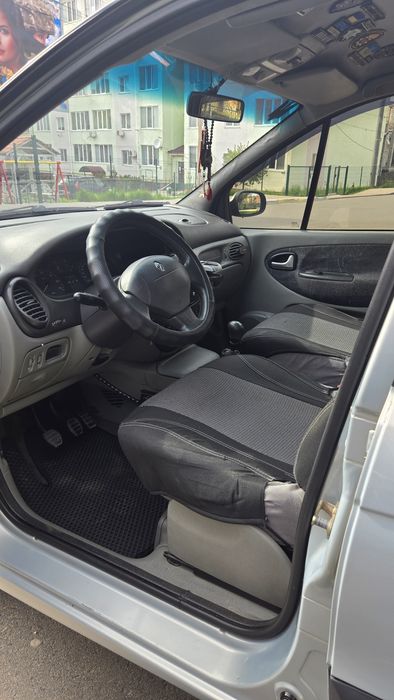 Продажа авто RENAULT