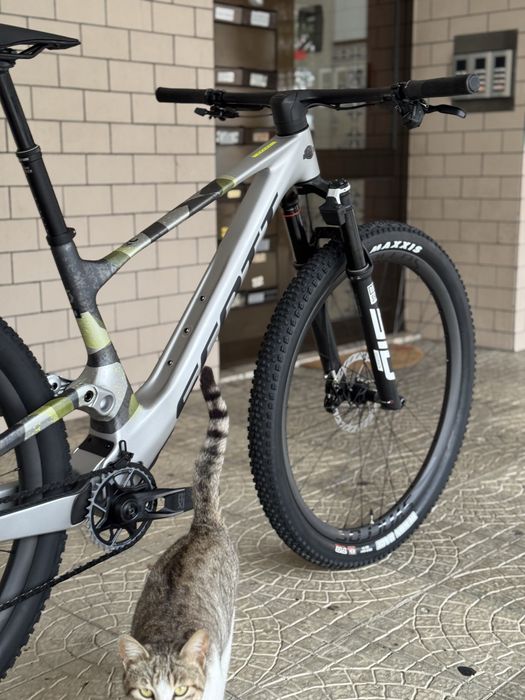 Bicicleta Scott Spark RC WC com Flight Attendant