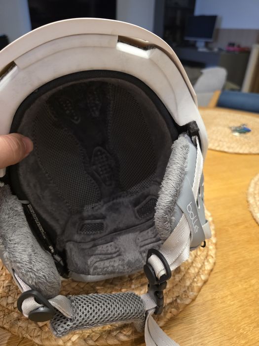 Шолом гірськолижний  Bolle Synergy  M