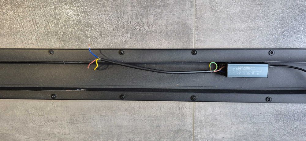Lampa ścienna Led długa wodoodporna IP65 kinkiet zewnętrzny 150 cm