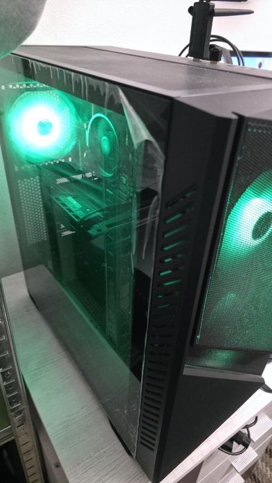 AMD Ryzen 5 PRO 4650G with Radeon Graphics (3.70 GHz