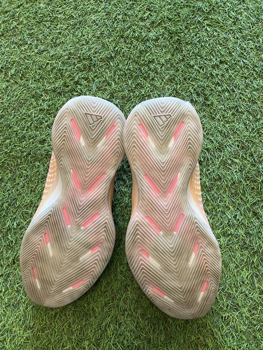 Баскетбольні кросівки adidas