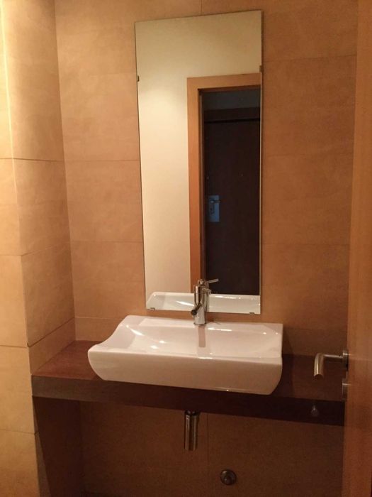Apartamento T4 - Ultimo piso - 2 frentes - com varanda!