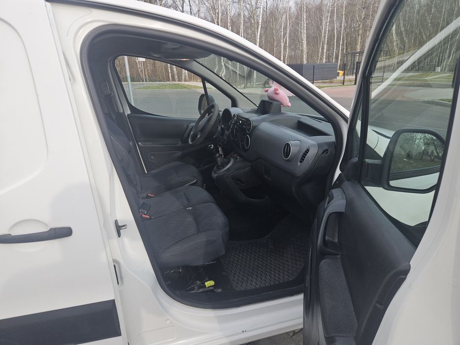 Peugeot Partner  3-osobowy 1.6 hdi(Aktualizacja)