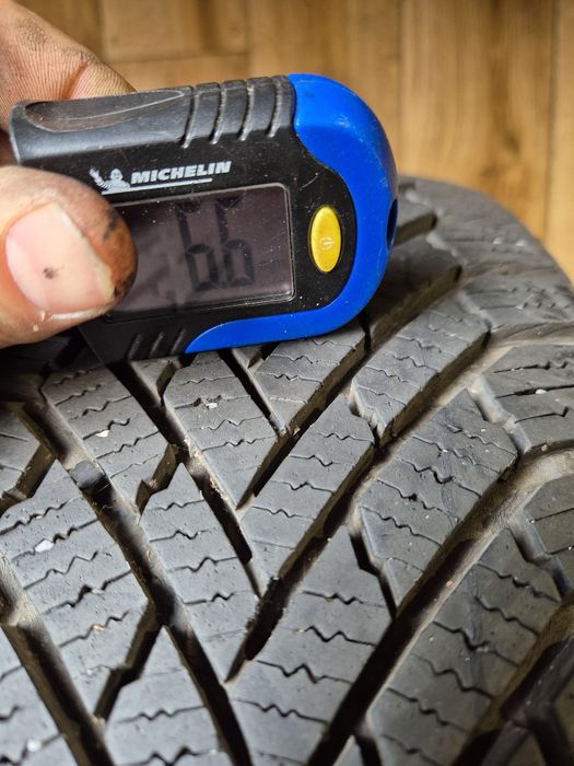 185/60/15 Continental para zima 6,5mm 20r