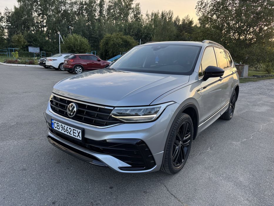 2022 (21) VW Tiguan SE R-LINE в ідеалі з мінімальним пробігом