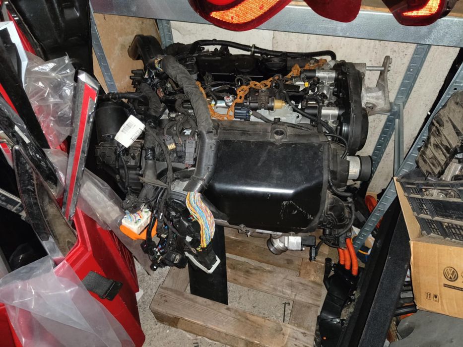 Silnik volvo T8 b4204t28 części całość xc90 xc60 s60  turbo