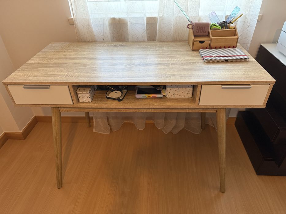 Secretária moderno estilo escandinavo