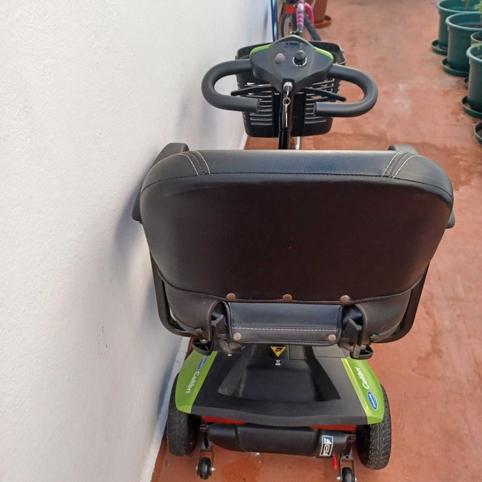 Scooter Colibri da Invacare a andar bem 50% desconto