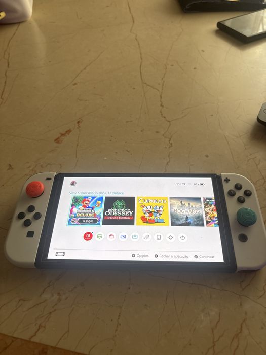 Nintendo switch oled Desbloqueada
