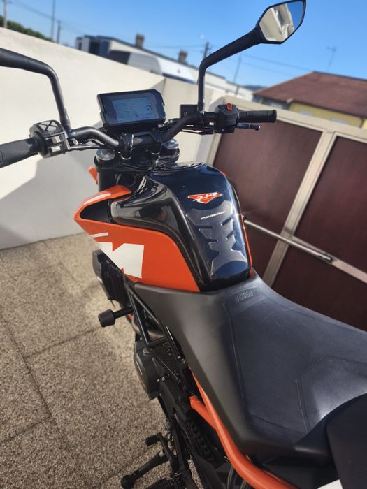 Mota ktm duke 125