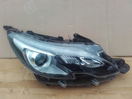 REFLEKTOR LAMPA PRAWA PEUGEOT 2008 LIFT