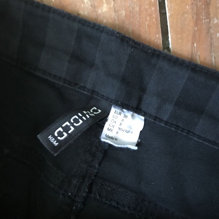 Damskie spodjie jeans czarne w paski rozmiar S,M marka H&M