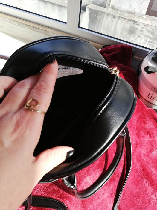 Mala nova com etiqueta, tigresa em tom de preto e cinza