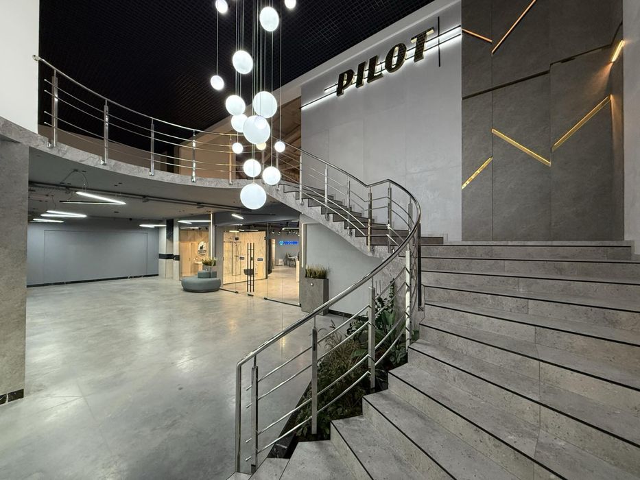 Коломия ТЦ «PILOT» здає в оренду приміщення по вул Карпатська 20а