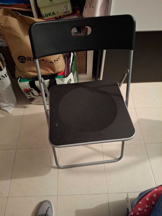 Cadeiras de plástico desdobráveis (3)