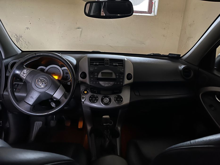 Toyota RAV4 2.2D 177km