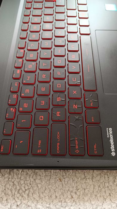 Laptop MSI GL63 8SC | Intel Core i7 | 32 GB RAM | GTX 1650 4 GB | SSD + HDD | Windows 11 Pro