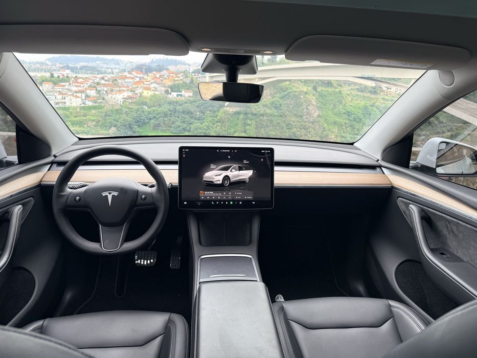 Tesla model Y long range