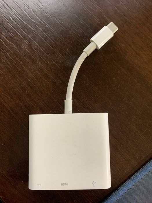 Оригінальний перехідник для MacBook type-c
