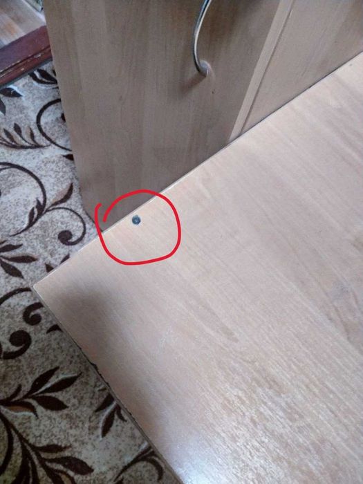 Компьютерный стол с пеналом и надстройкой (полностью разборный)